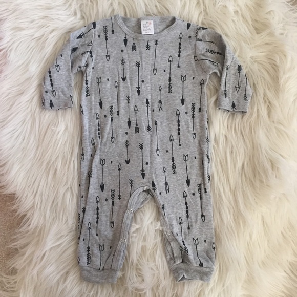 (SOLD) Modern Unisex Arrow Onesie - Picture 2 of 6